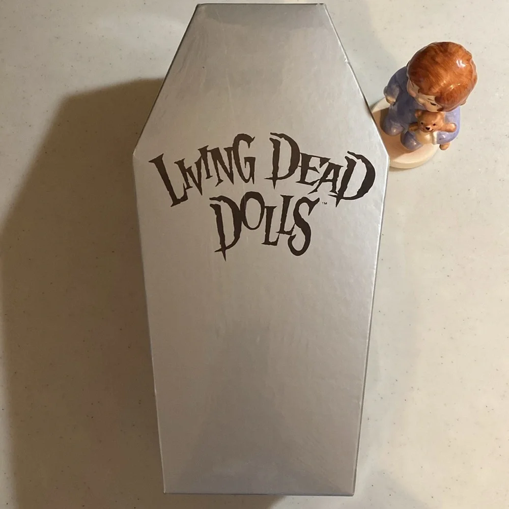Mezco living dead